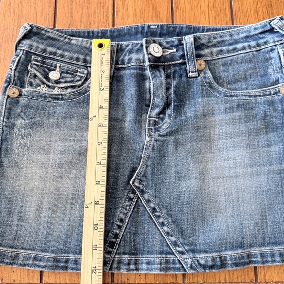 Vigoss Womens Denim Low Rise Mini Jean Skirt Size 3 Blue Distressed Y2K - Picture 5 of 5